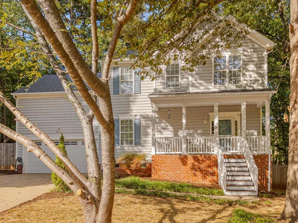 507 Town Crier Ct, Hillsborough, NC 27278