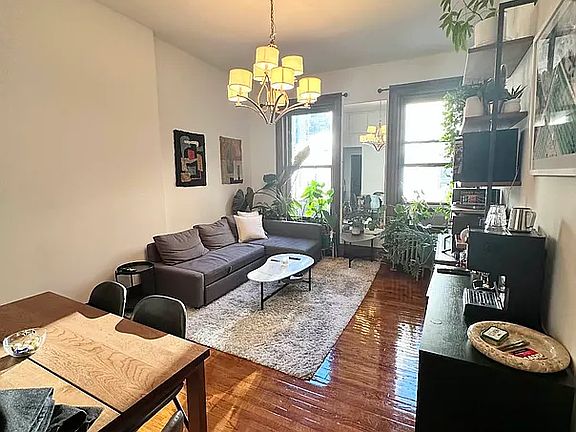 4th image of 332 W 87th St #5B