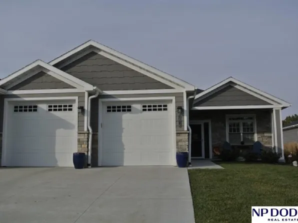 2610 Sievers Ct, Lincoln, NE 68430