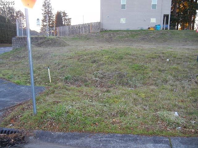 1st image of 9900 NE 28th Pl