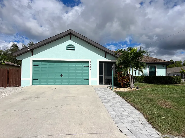 8365 Bahamas Rd — Photo 4