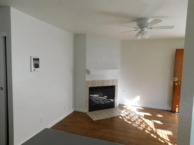 4267 Winona Ave #2 — Photo 3