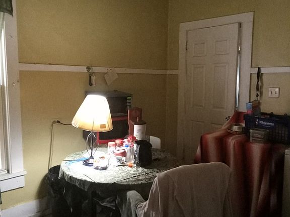 4th image of 5347 W Race Ave