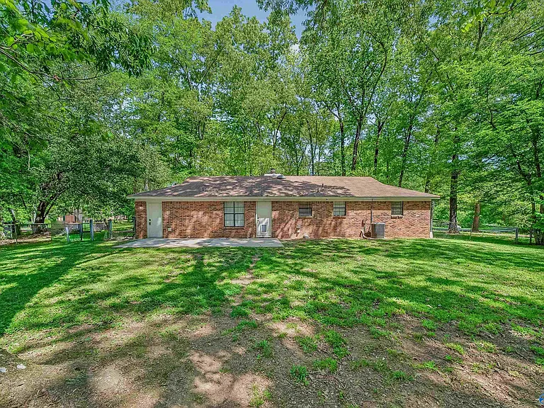 124 W Emert Rd — Photo 21