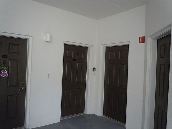 3rd image of 109 Laurel Wood Way Unit 106