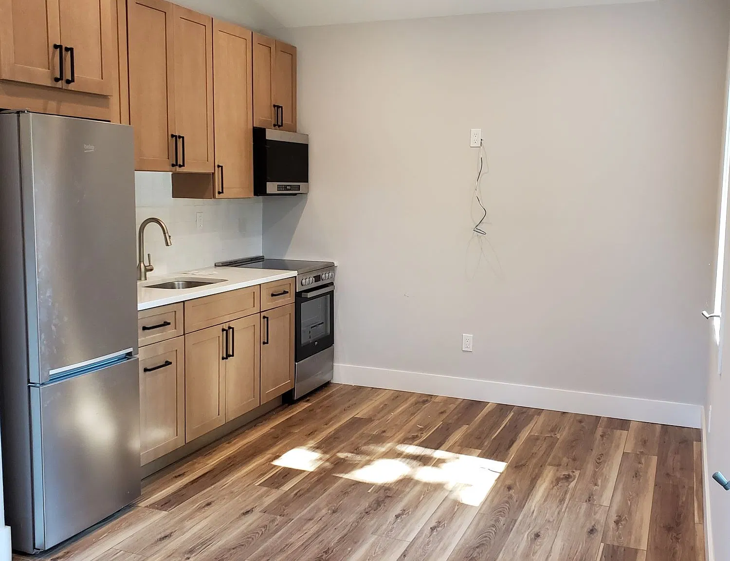 1 bed, $2,300 — Photo 2