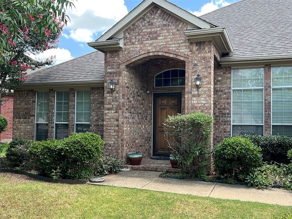 1st image of 4605 Bellflower Way