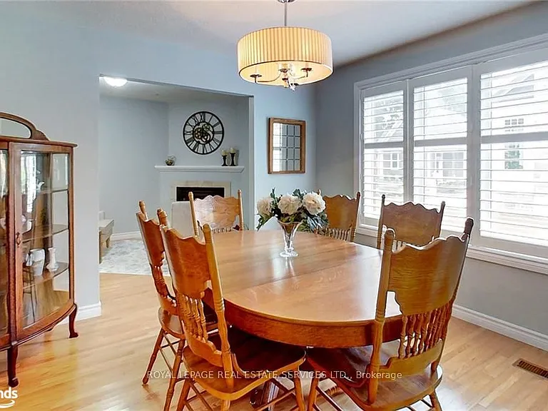 112 Bruce St S — Photo 10