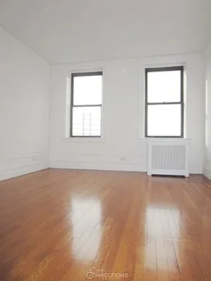 Rented by City Connections Realty | media 4