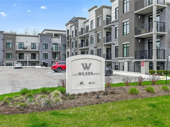 153 Wilson St W #310, Ancaster, ON L9G 1N4