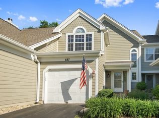 687 Kingsbridge Dr, Carol Stream, IL 60188