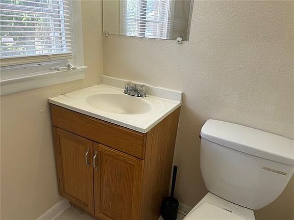 5th image of 218 Terry Pkwy APT C