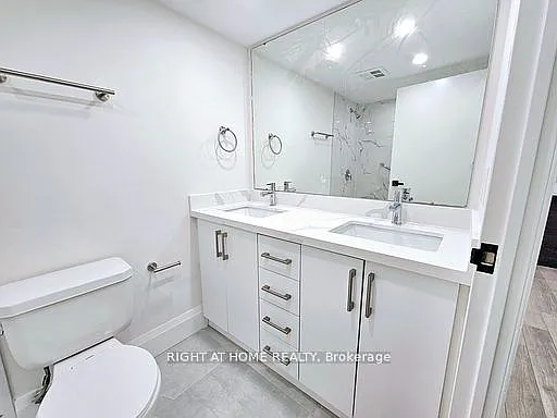 3700 Kaneff Cres #H8 — Photo 19