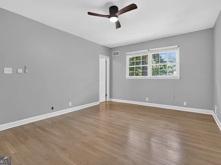 4854 Springfield Dr — Photo 37