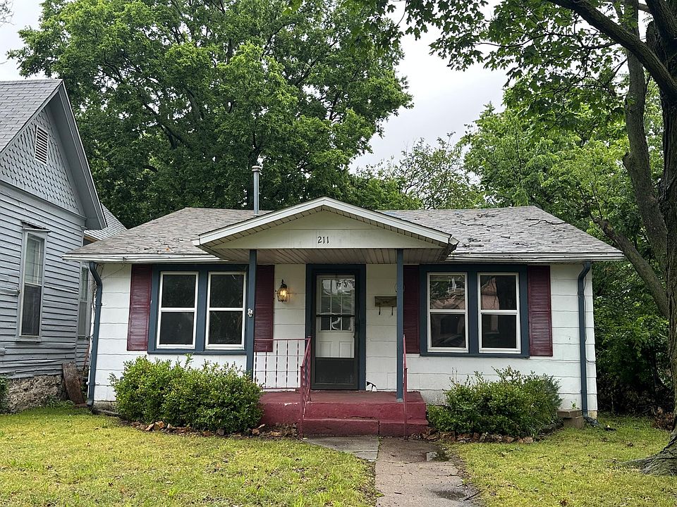 1st image of 211 S Moffet Avenue