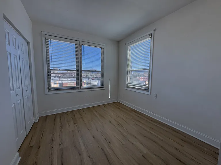 2113 Green St #3R — Photo 17