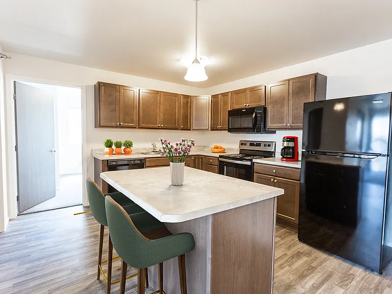 Sawyer Pointe — Photo 10