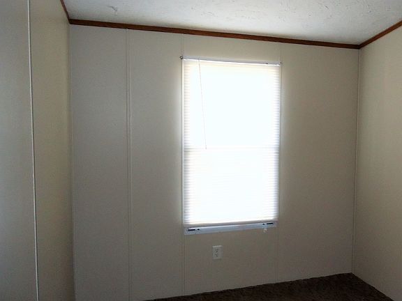 Middle Bedroom