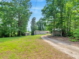 2462 Lone Oak Rd, Chase City, VA 23924