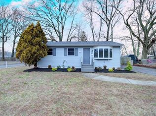 37 Harborage Ave, Bayville, NJ 08721