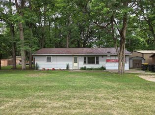 810 Locust Rd, Avoca, WI 53506