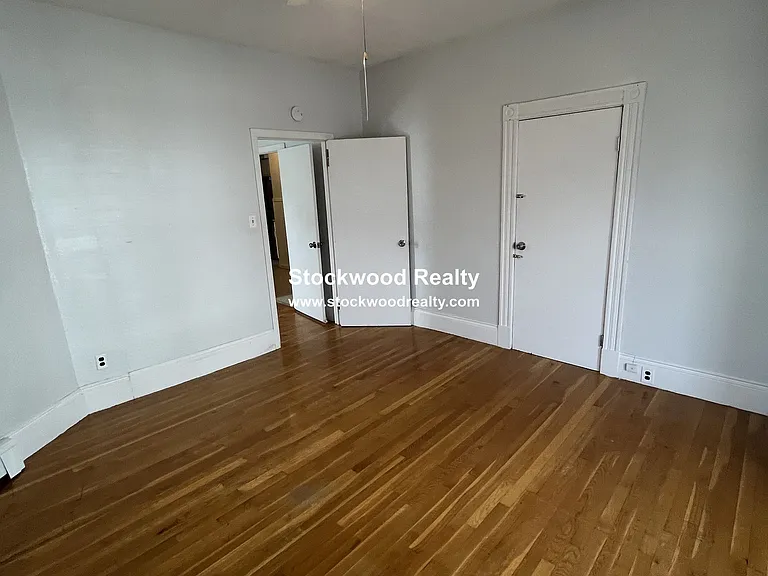 109 Wordsworth St #1 — Photo 18