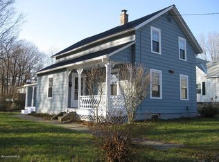 37 Elm St, Dalton, MA 01226