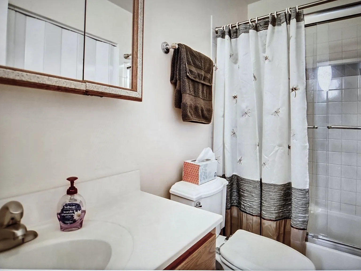 5 bed, 1800 sqft, $2,850 — Photo 1