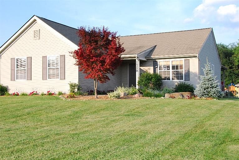 1st image of 16205 Orchard Trl