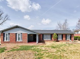 25 Club Grounds North Dr, Florissant, MO 63033