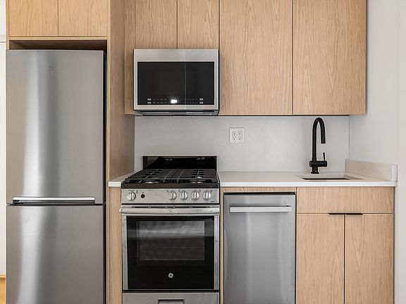 5th image of 110 8th Ave APT 2