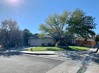 401 S Holly Canyon Dr, Ridgecrest, CA 93555