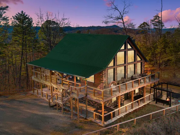 1535 Mountain Trail Ln, Sevierville, TN 37876