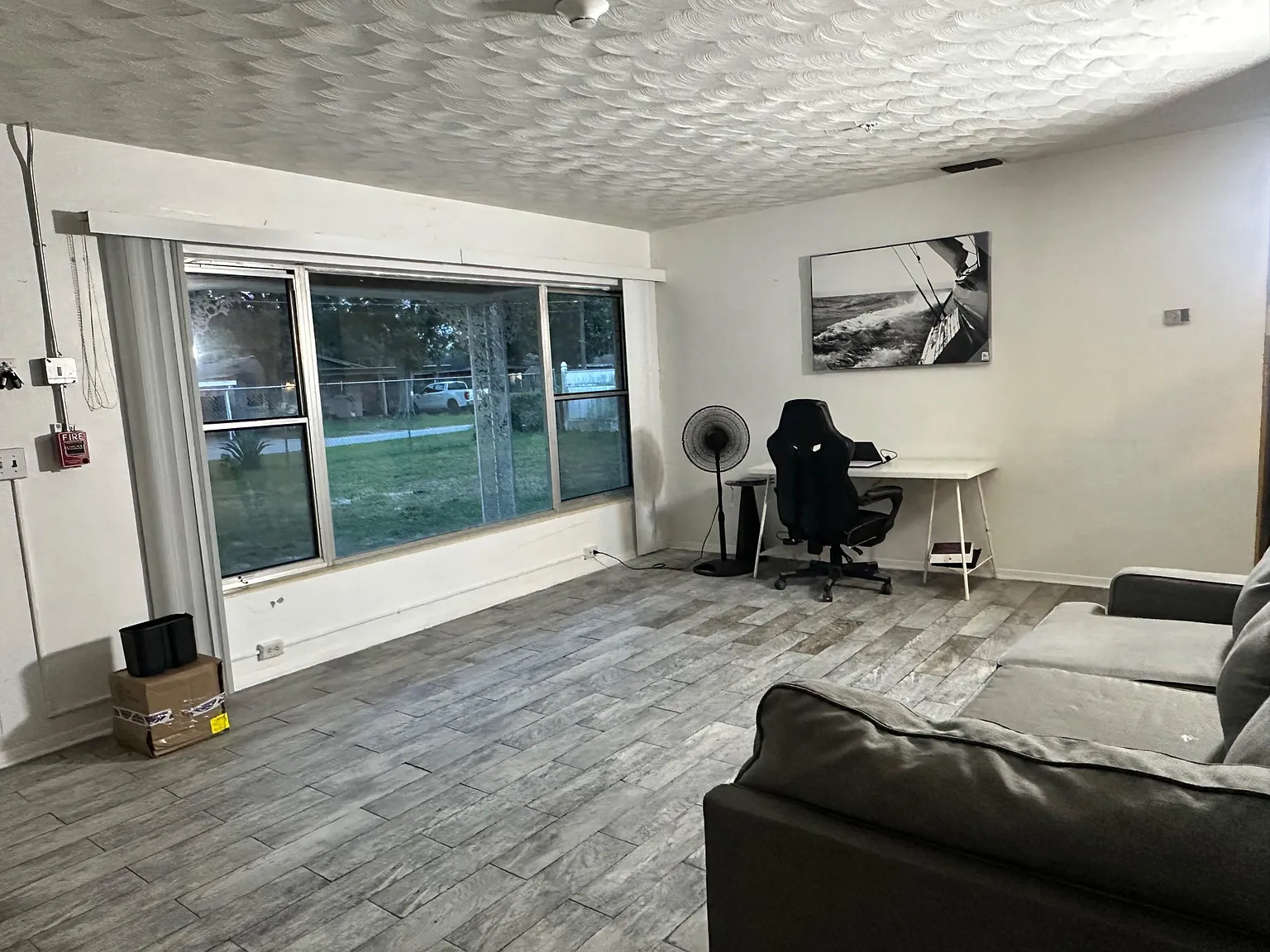 3 bed, 1.5 bath, 3000 sqft, $776 — Photo 3