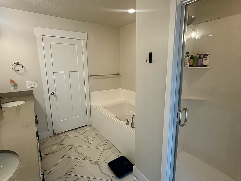 603 E Mill Farm Ct — Photo 11