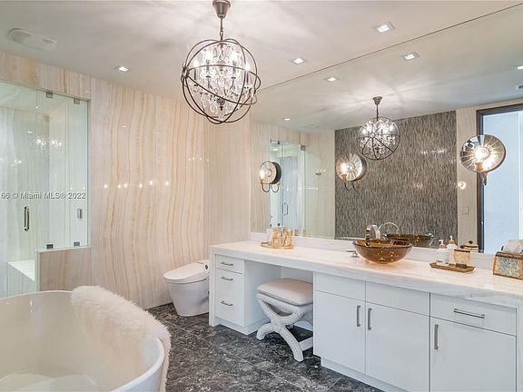 5th image of 17749 Collins Ave APT 2102
