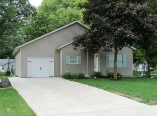 89 W Barton St, Newaygo, MI