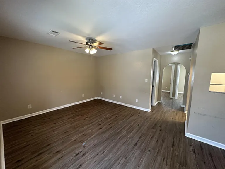 816 Link Rd — Photo 2