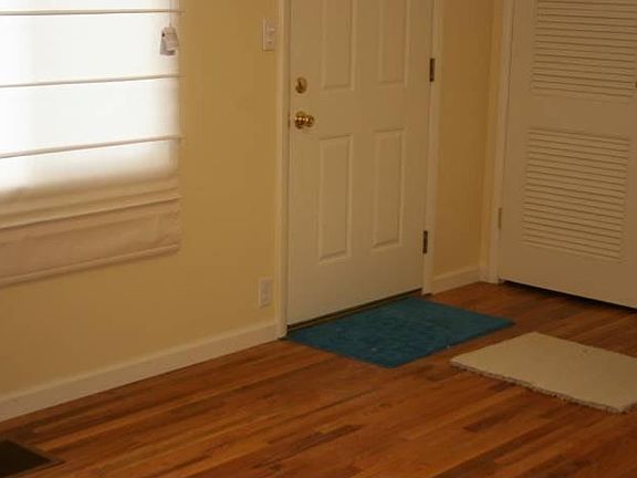 Hardwood floors Liv. Room
