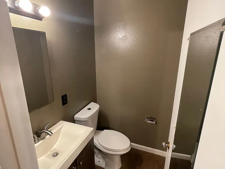 2724 San Jose St — Photo 8