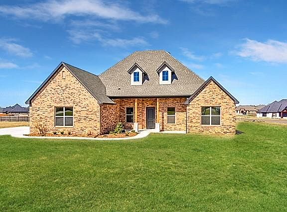 2nd image of 1005 Acclivis Way