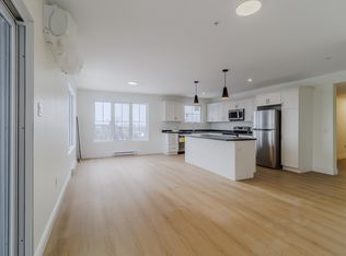 975 Brookside Drive Fredericton, Fredericton, NB E3G 8T9