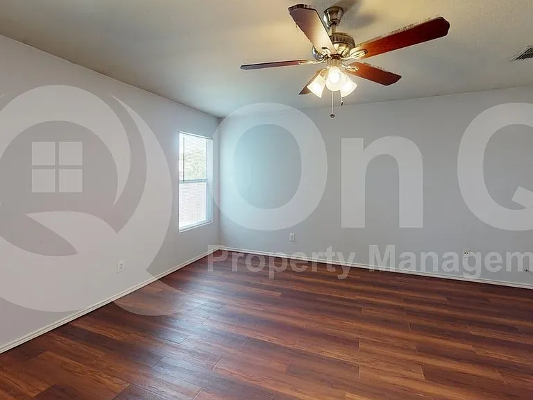 8956 Preakness Cir — Photo 18