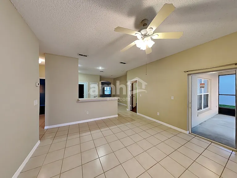 4470 Waterside Pointe Cir — Photo 6