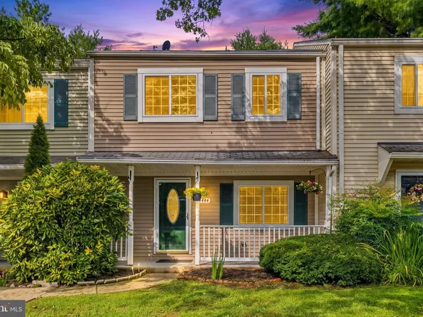 11444 Herefordshire Way, Germantown, MD 20876