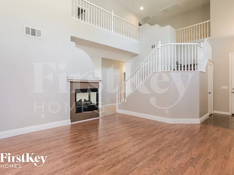 9100 Little Horse Ave — Photo 3