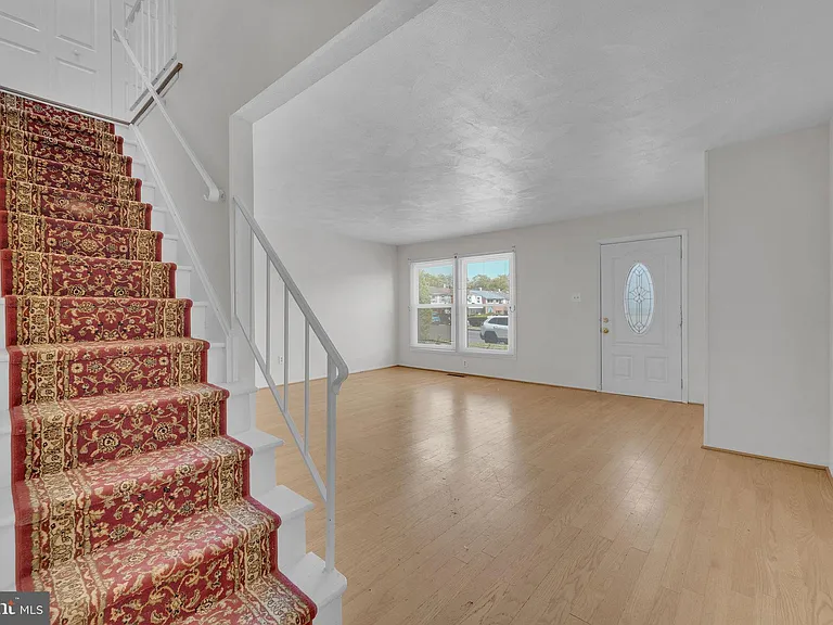 40 Rittenhouse Dr — Photo 7
