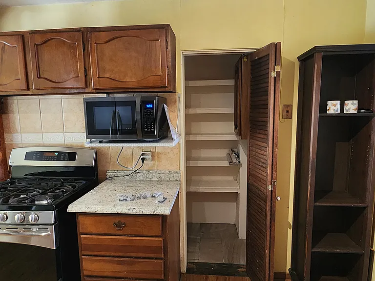 133 Hilton Ave NW — Photo 6