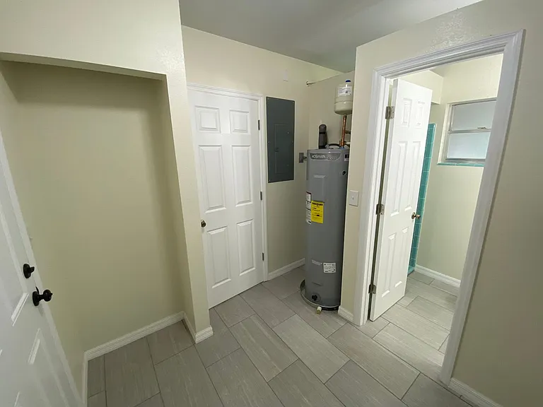 640 Poinsettia Dr — Photo 14