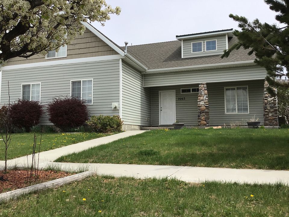 1st image of 1662 N Cerroni Dr